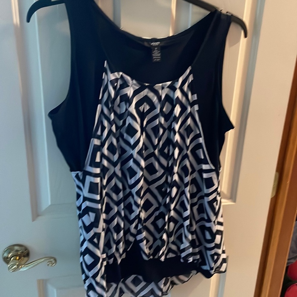 Alfani Woman sleeveless top